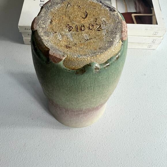 Studio Art Pottery Vase 7" Green Pink Ombre Handmade & Signed - Picture 7 of 16